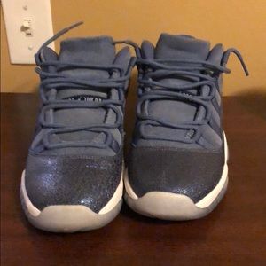 Jordan 11 blue moon